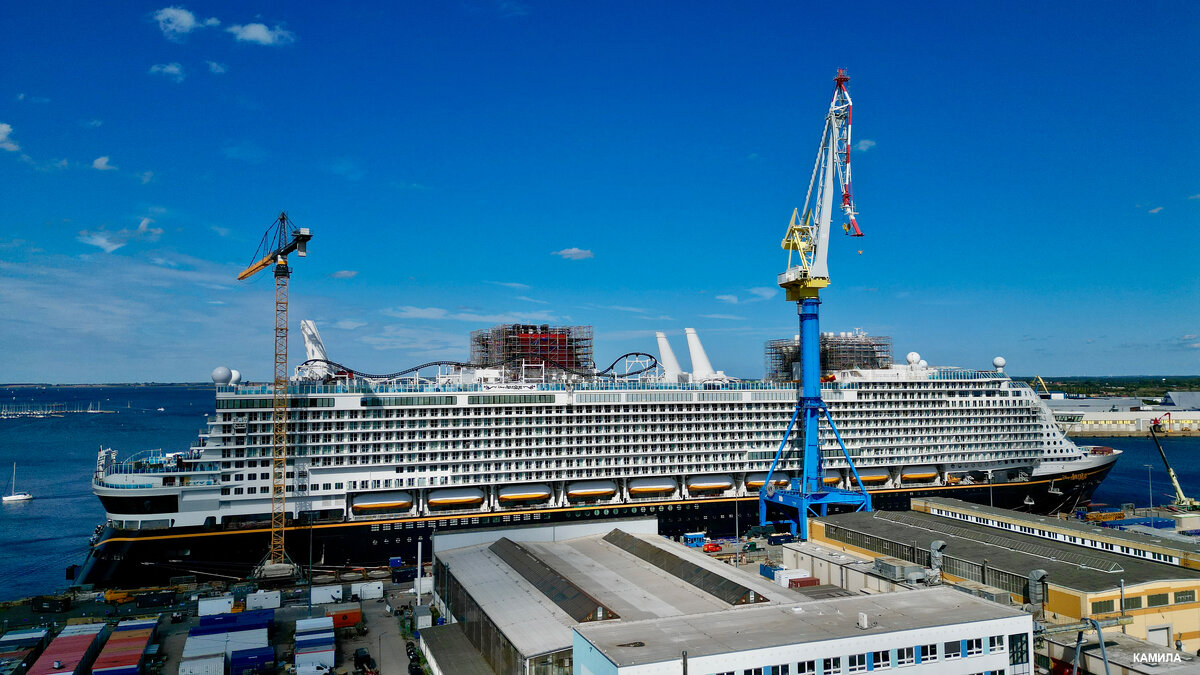 ПЛАВУЧИЙ ДИСНЕЙ-ЛЕНД. - Mila .