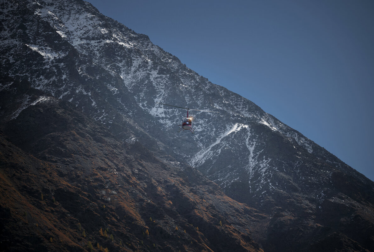 * - Александр Иванов