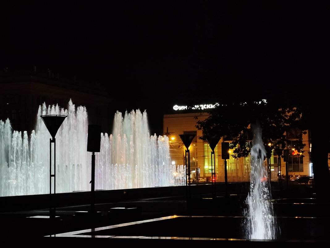 Фонтан , - Андрей 