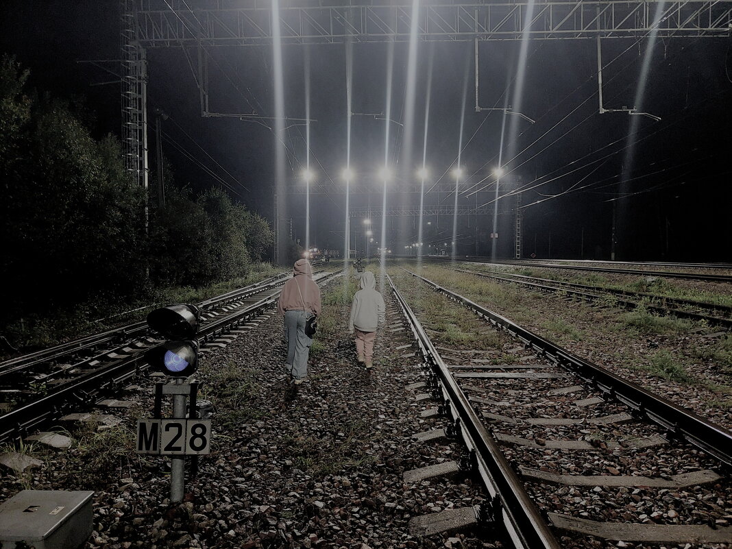 опоздавшие на электричку - Артём опоздавшие на электричку - Артём