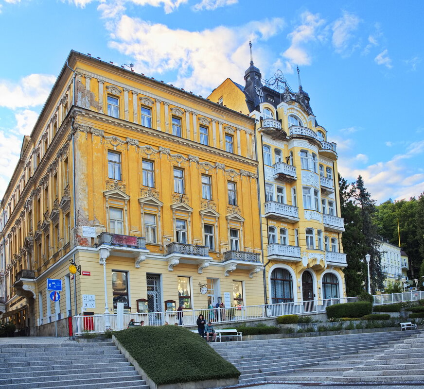 *** - Witalij Löwin