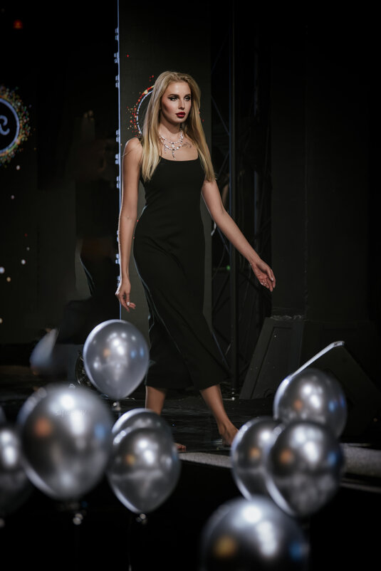 Элегантность на сцене: игра света и стиля - Джованни Луче