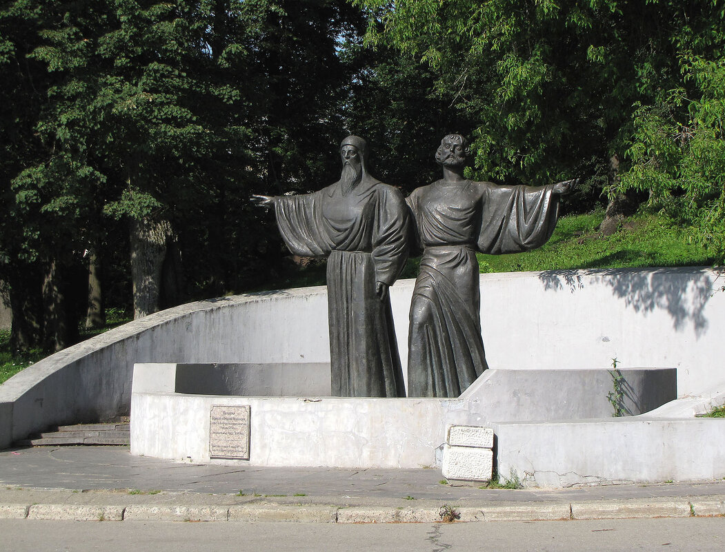 Памятник Афанасию и Феодосию - Александр Ильчевский 