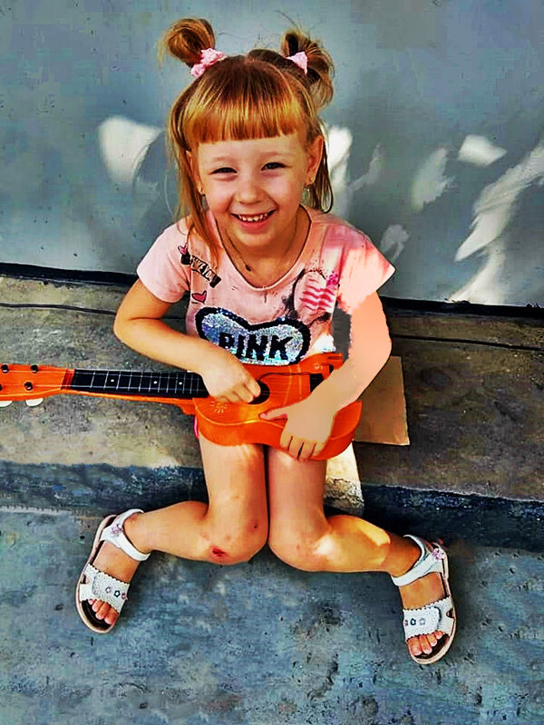 БИТЫЕ   КОЛЕНИ - Анатолий Малобродский