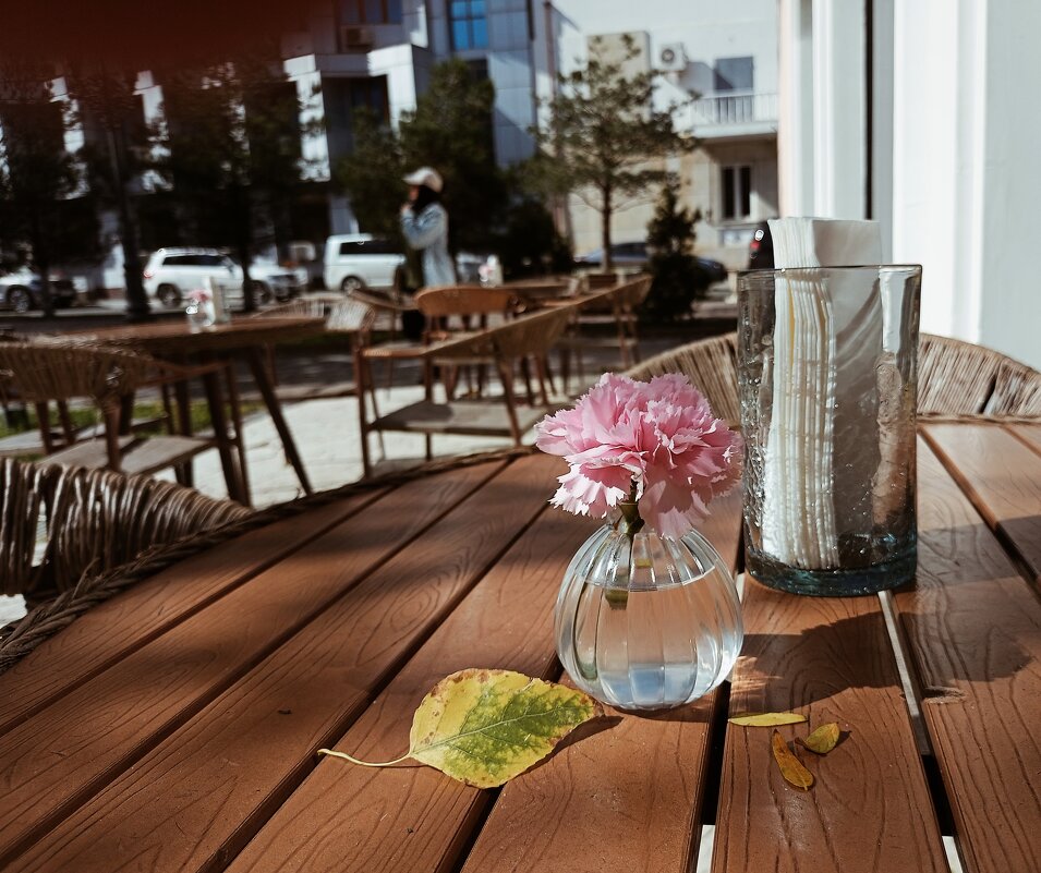 Солнечный октябрьский день - Магомед . Солнечный октябрьский день - Магомед .