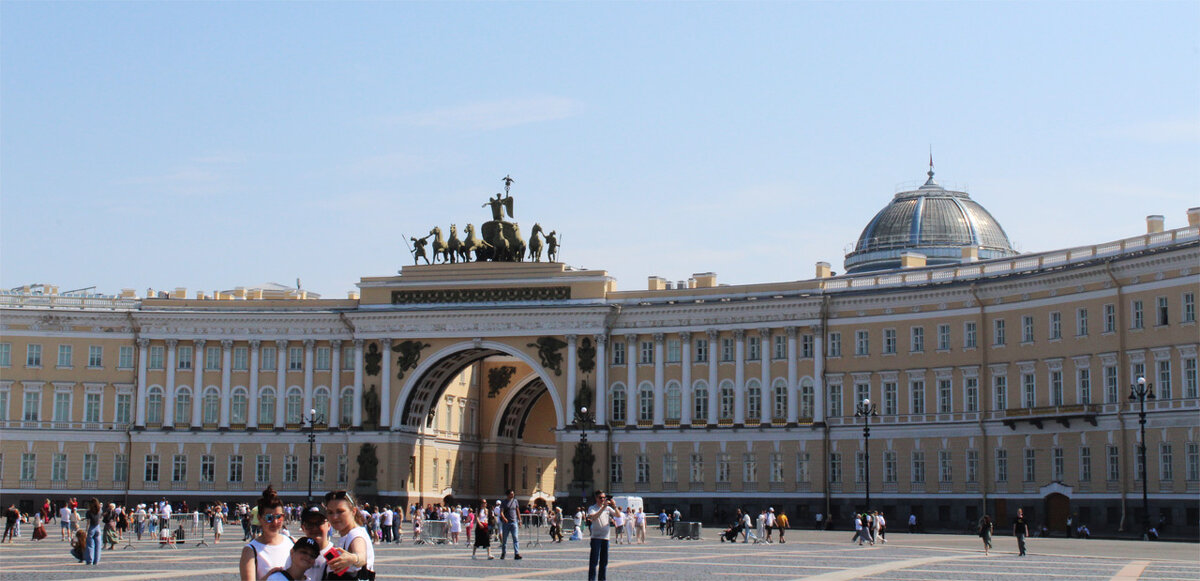 Дворцовая площадь - Любовь ***