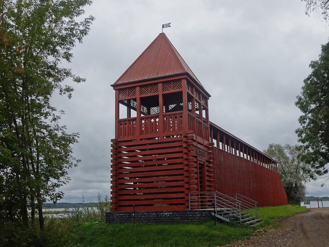 Лисья башня - Лидия Бусурина