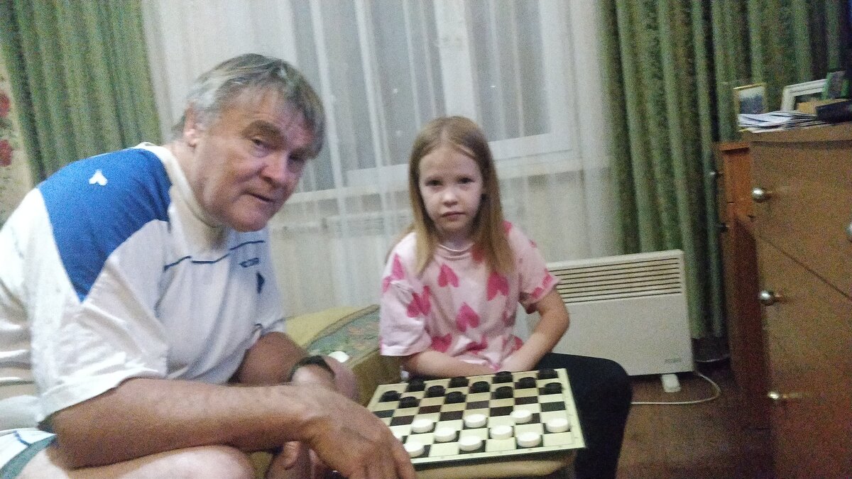 Русские шашки,отличная игра. - Андрей Хлопонин