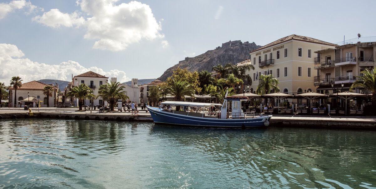 в Греции - Александр Липовецкий