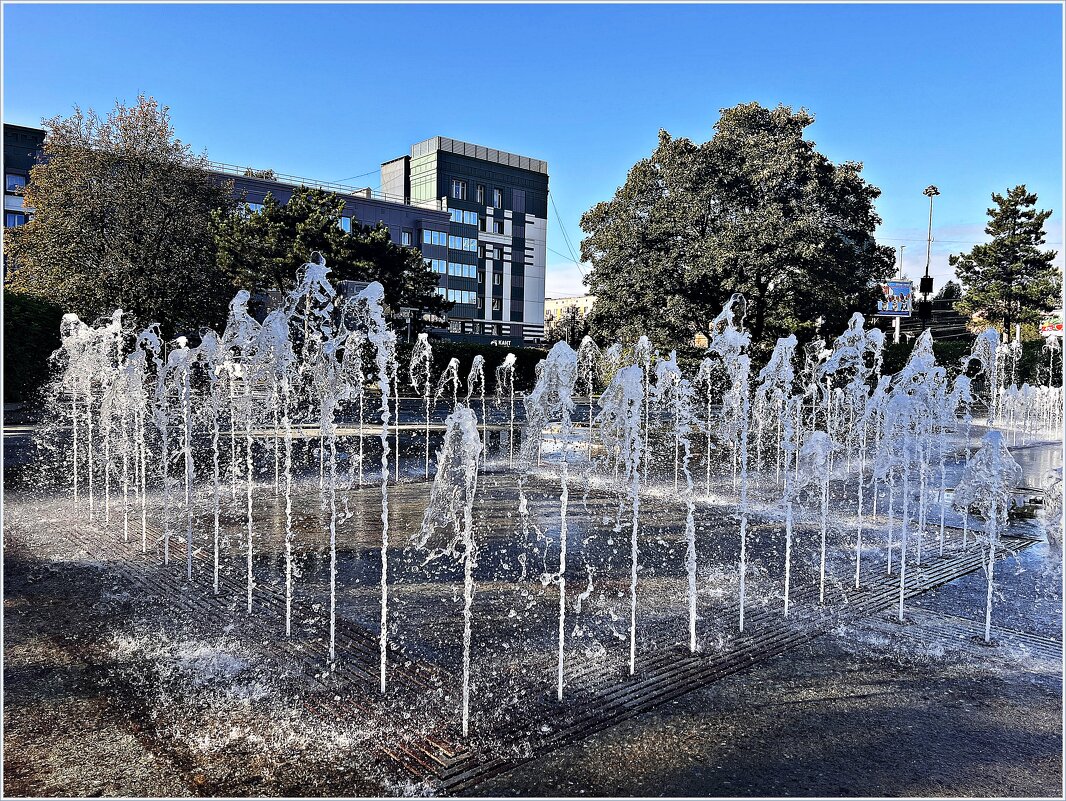 Фонтан. - Валерия Комова Фонтан. - Валерия Комова