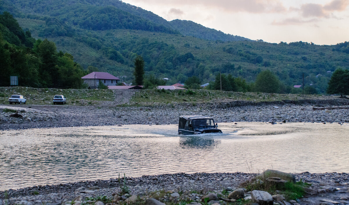 После небольшого дождя - Владимир Иванович