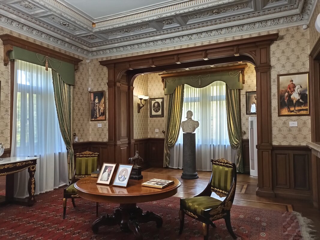 Массандровский дворец. Крым. - Галина Массандровский дворец. Крым. - Галина