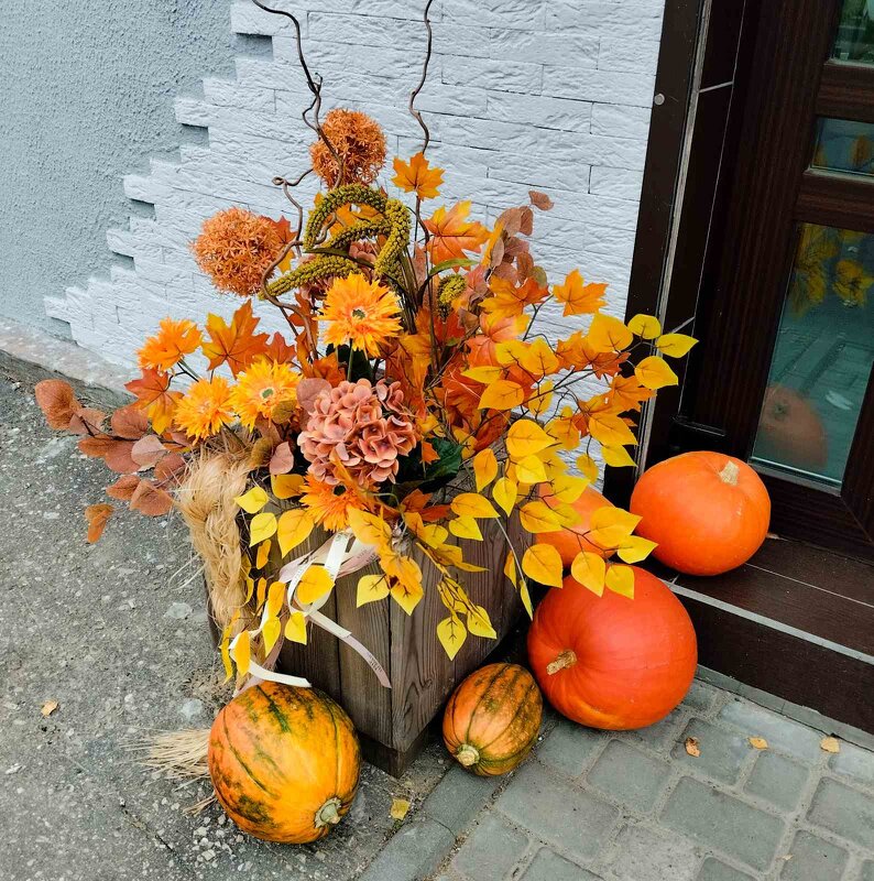 В оранжевых тонах - Галина Бобкина