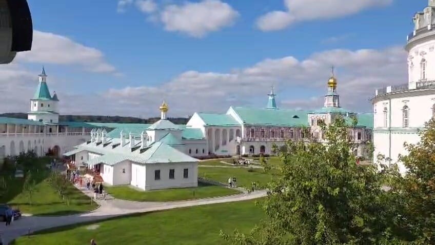 Территория Мужского монастыря в Истре - Ирэн 