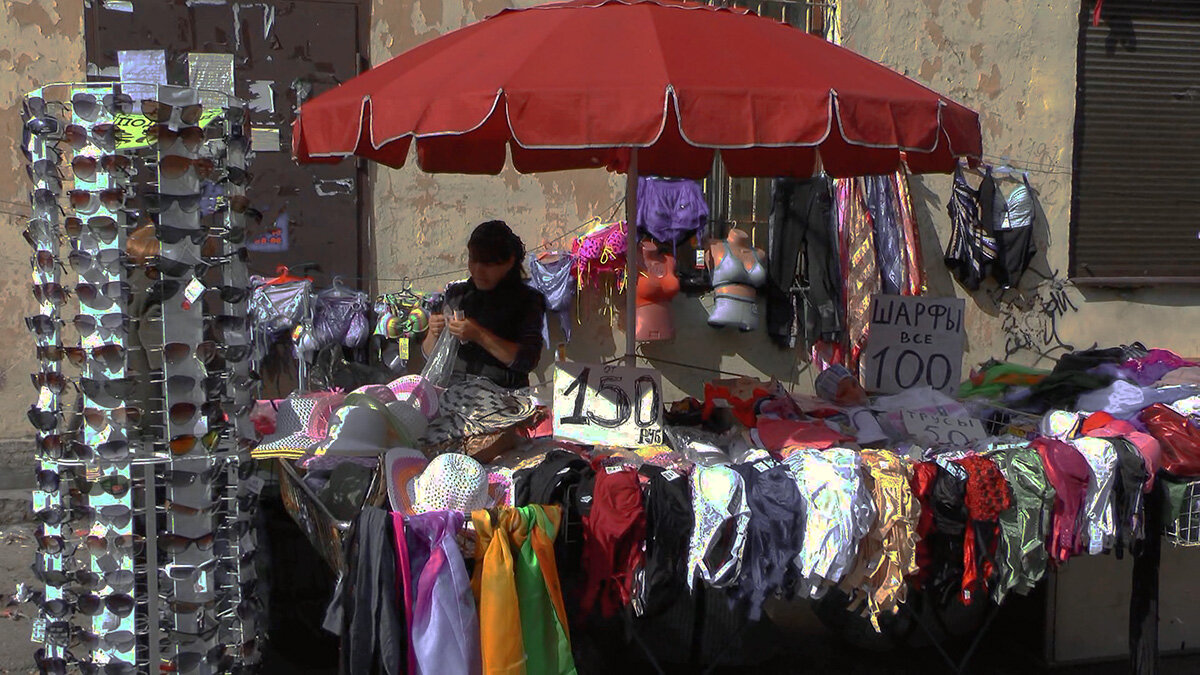 Санкт-Петербург. Апраксин двор в 2012 году. - Игорь Олегович Кравченко Санкт-Петербург. Апраксин двор в 2012 году. - Игорь Олегович Кравченко