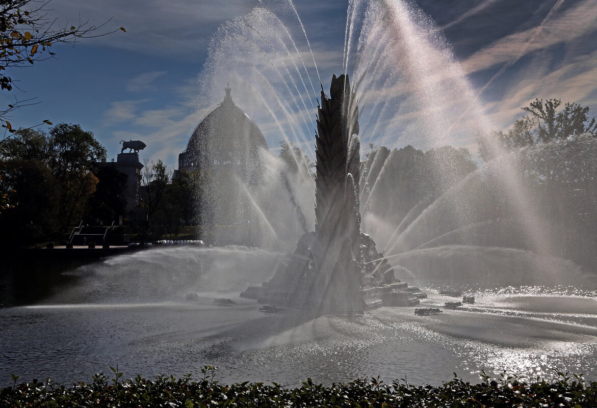Октябрь - Михаил Бибичков