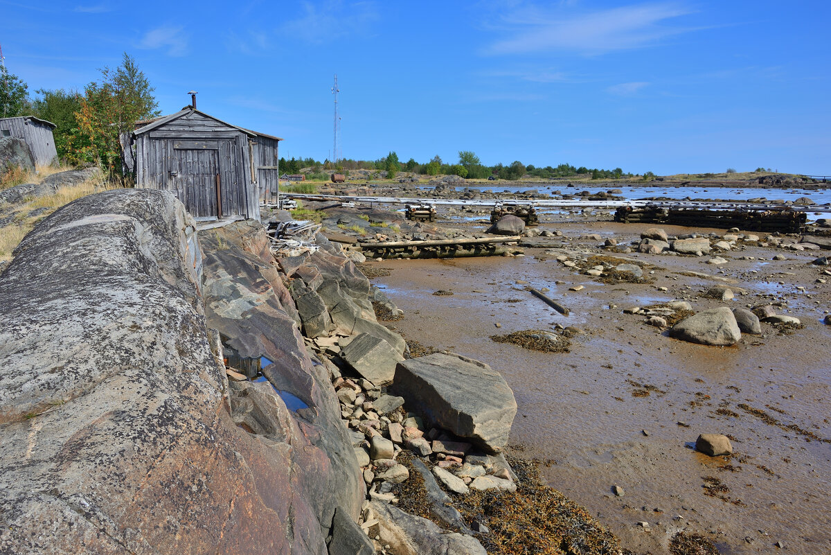 *** - Александр Хаецкий