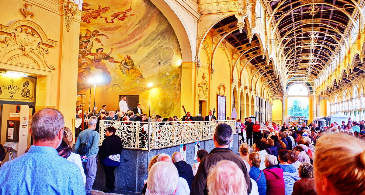 *** - Witalij Löwin