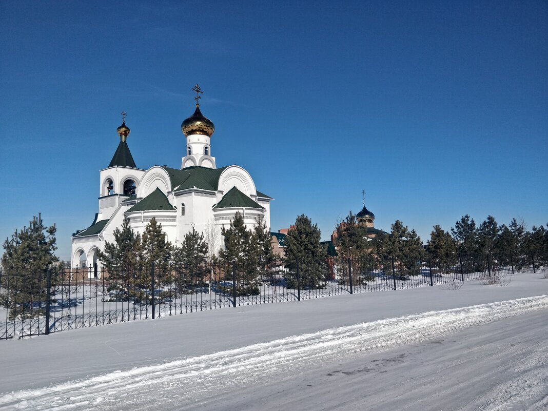 Крестовоздвиженский православный храм - Андрей Хлопонин