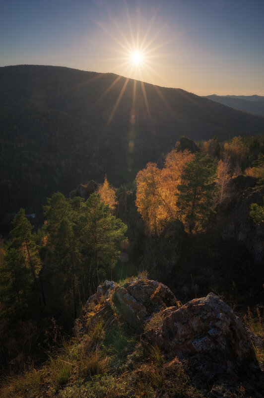 * - Александр Иванов