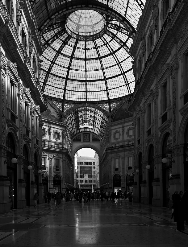 Milano Италия - Civetta *** Milano Италия - Civetta ***