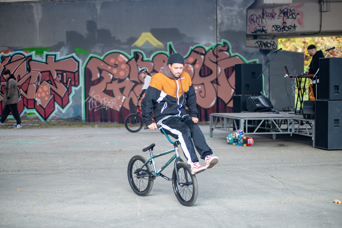 Смотри как умею... - Владимир Иванович