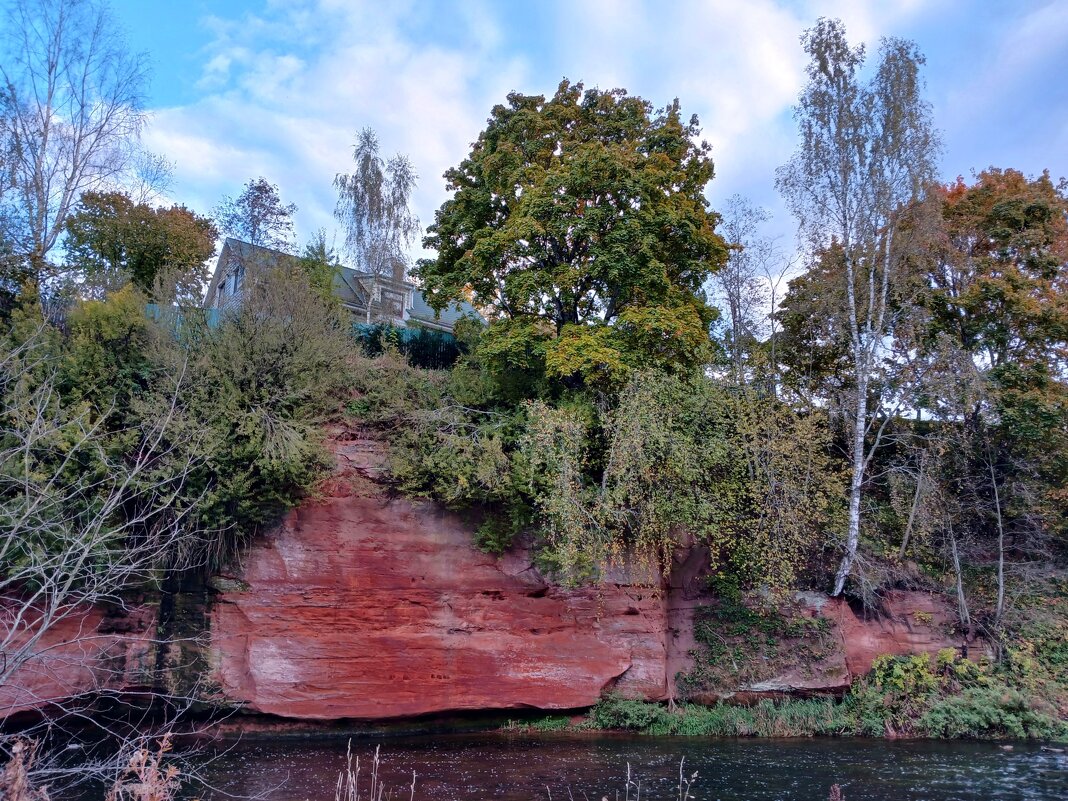 На высоком берегу, на крутом... - Лия ☼