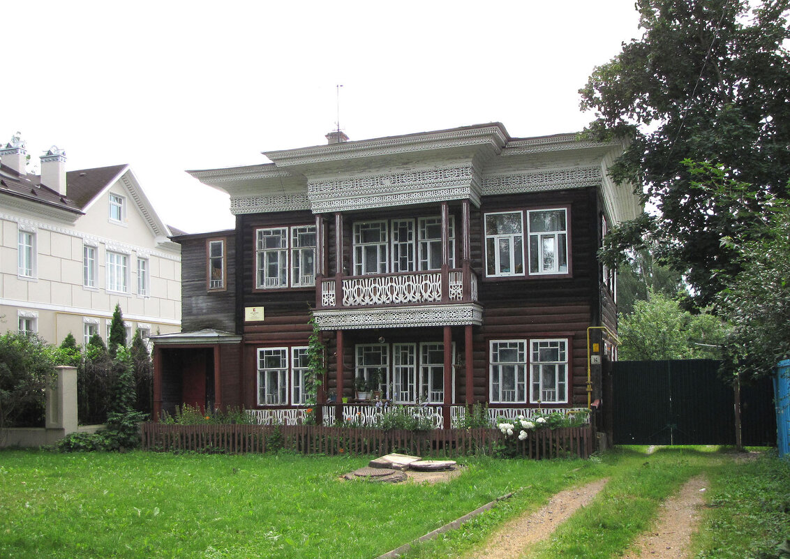 Бывший дом Попова (Дом Воробьёва) - Александр Ильчевский Бывший дом Попова (Дом Воробьёва) - Александр Ильчевский