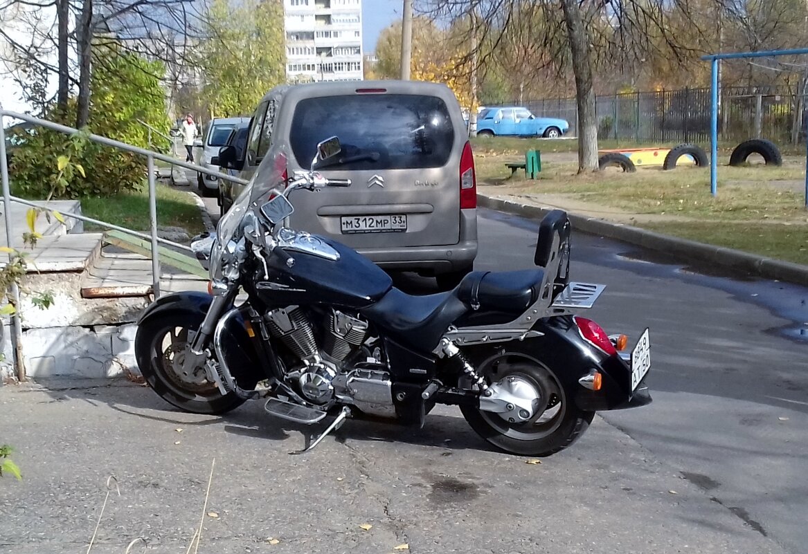 стоянка у подъезда - Владимир 