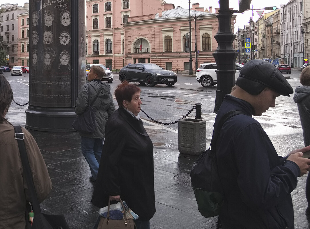 *** - Александр Русинов