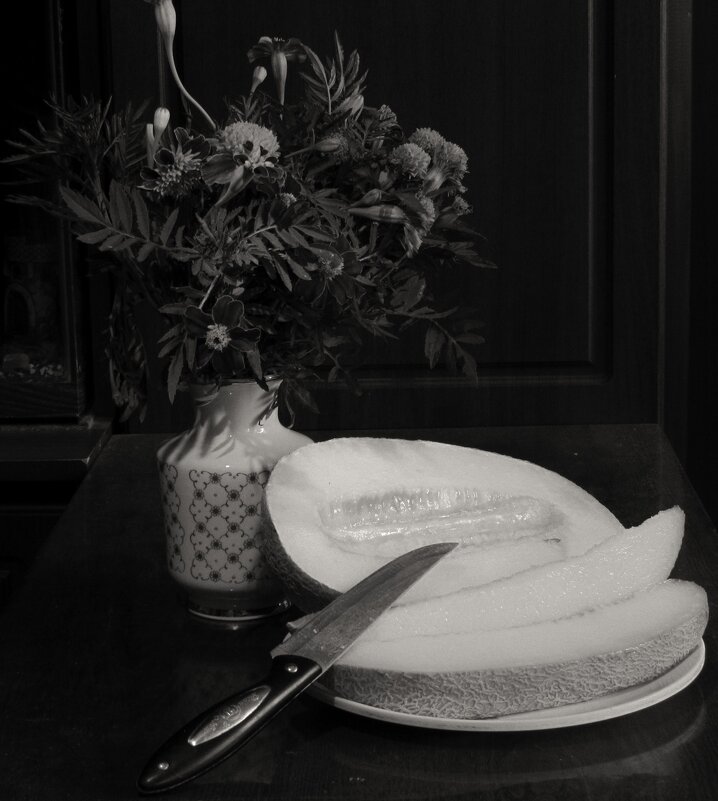 ЧБ натюрморт - Роман Савоцкий