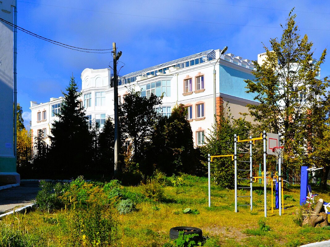 Чебоксары. Дом по ул. Константина Иванова 4/1. - Пётр Чернега