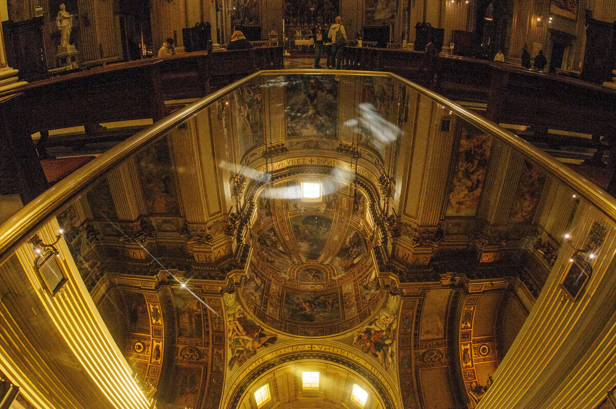 зеркало в базилике Рима - Осень 