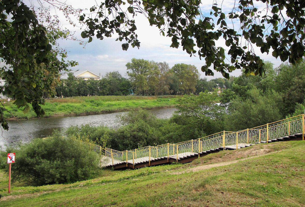 Лестничный спуск к реке Вологде - Александр Ильчевский 