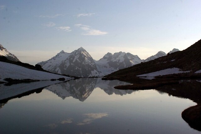 Тишина ... - Андрей Любимов Тишина ... - Андрей Любимов