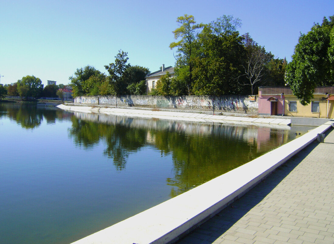 Озеро у радиорынка - Валентин Семчишин