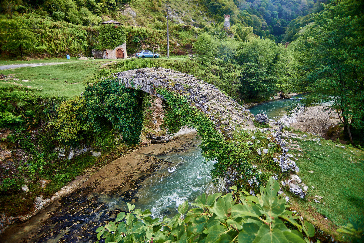 беслетский мост - Александр Леонов