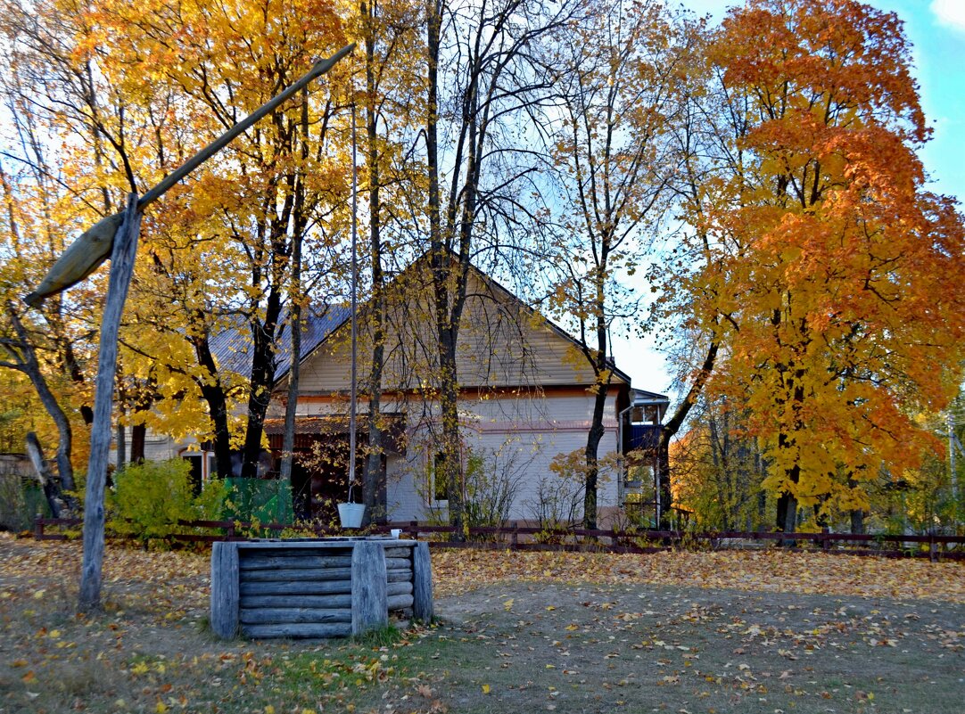 Осень у колодца - Galina Solovova Осень у колодца - Galina Solovova