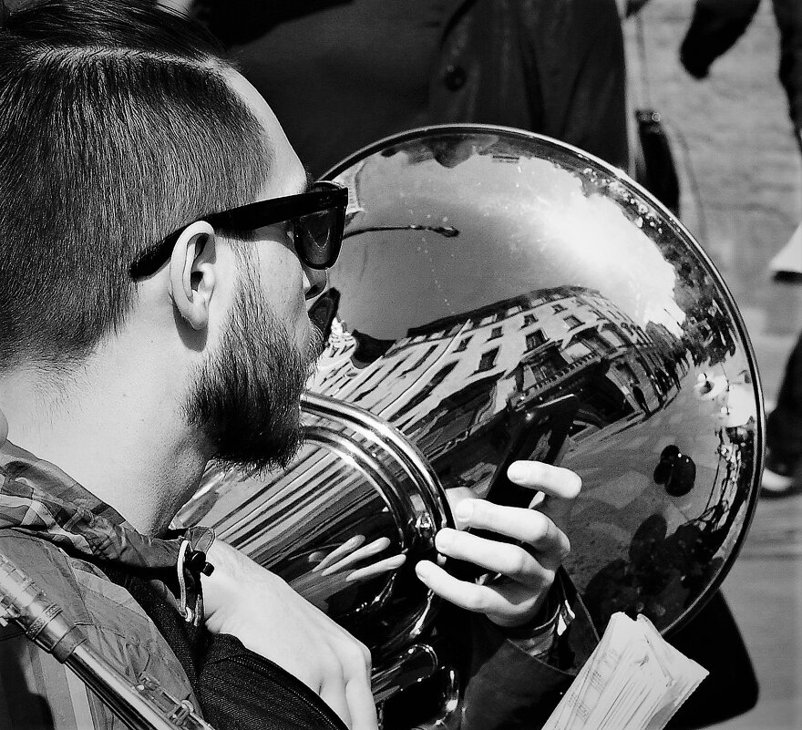 *** - Виктор Никитенко