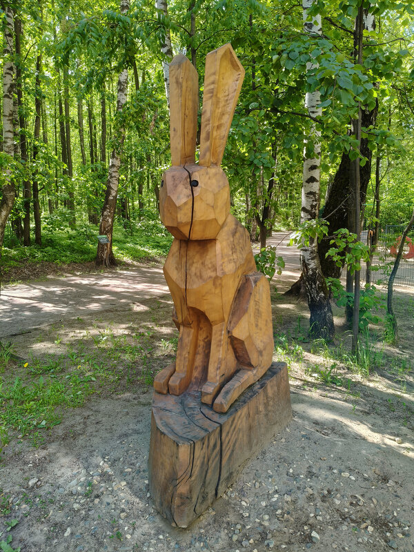 Заяц в липовой роще - Валерий Судачок Заяц в липовой роще - Валерий Судачок