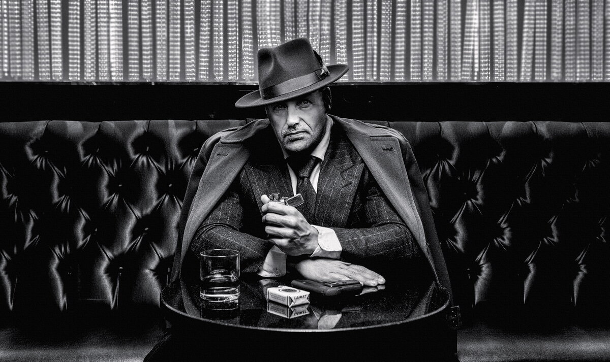 Чёрно белый портрет - Александр Кордюков