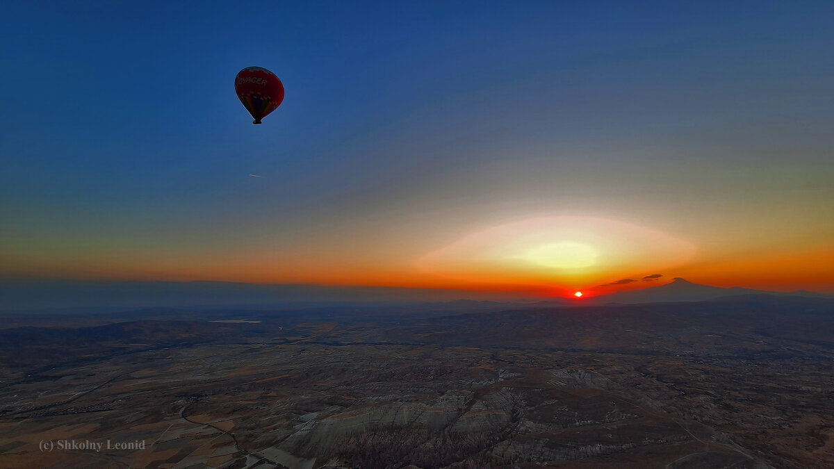 Вулкан Эрджиес - самый высокий в центральной Анатолии, Турция. - Леонид Школьный