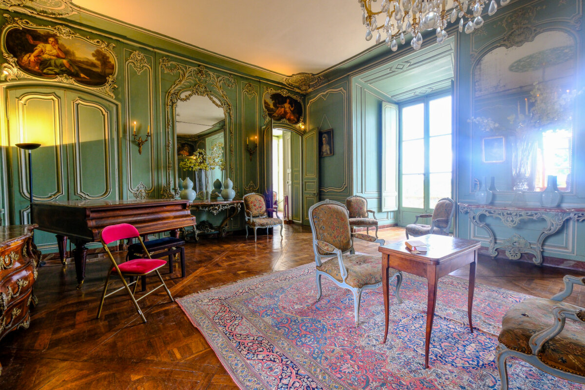 Внутри замка Монмирай (2) - Георгий А Внутри замка Монмирай (2) - Георгий А