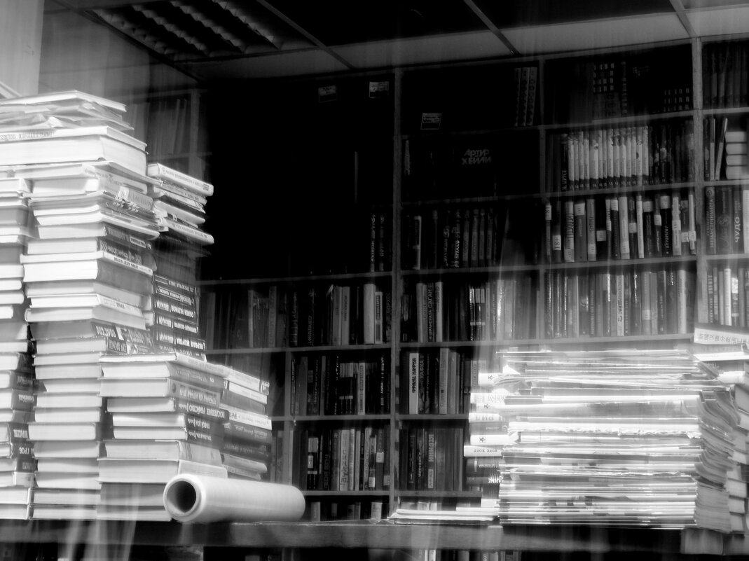 Найди лишний предмет и объясни, почему он лишний - Maria Rainer