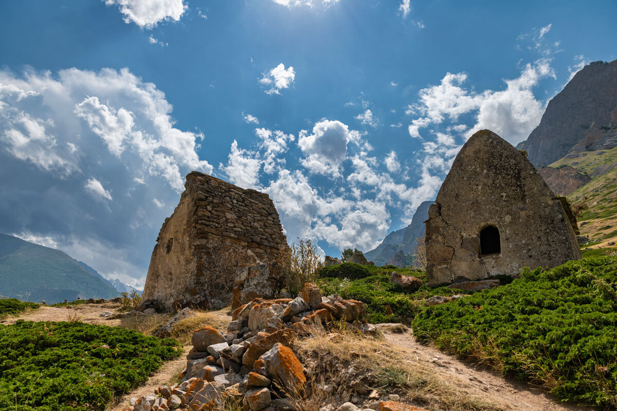 Город "мертвых" Эльтюбю. Кабардино-Балкария. - Дина Евсеева