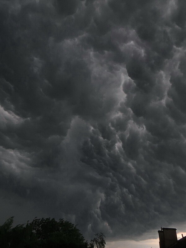 Вологда..вот такоё небо было перед грозой 19 июня 2020 г. - Александр Лад