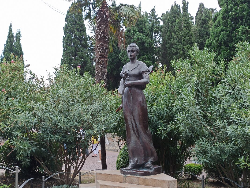 Памятник Анастасии Давидовне Гагариной - Галина 