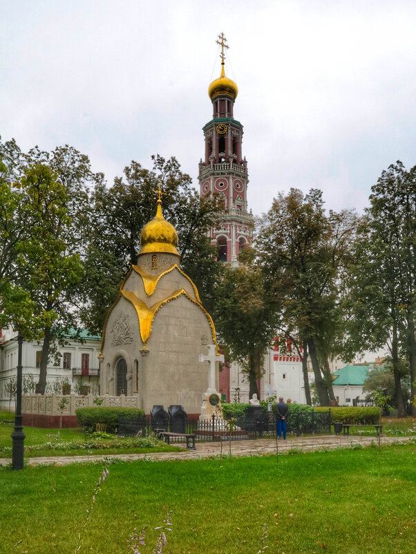 В Новодевичьем монастыре - Irene Irene