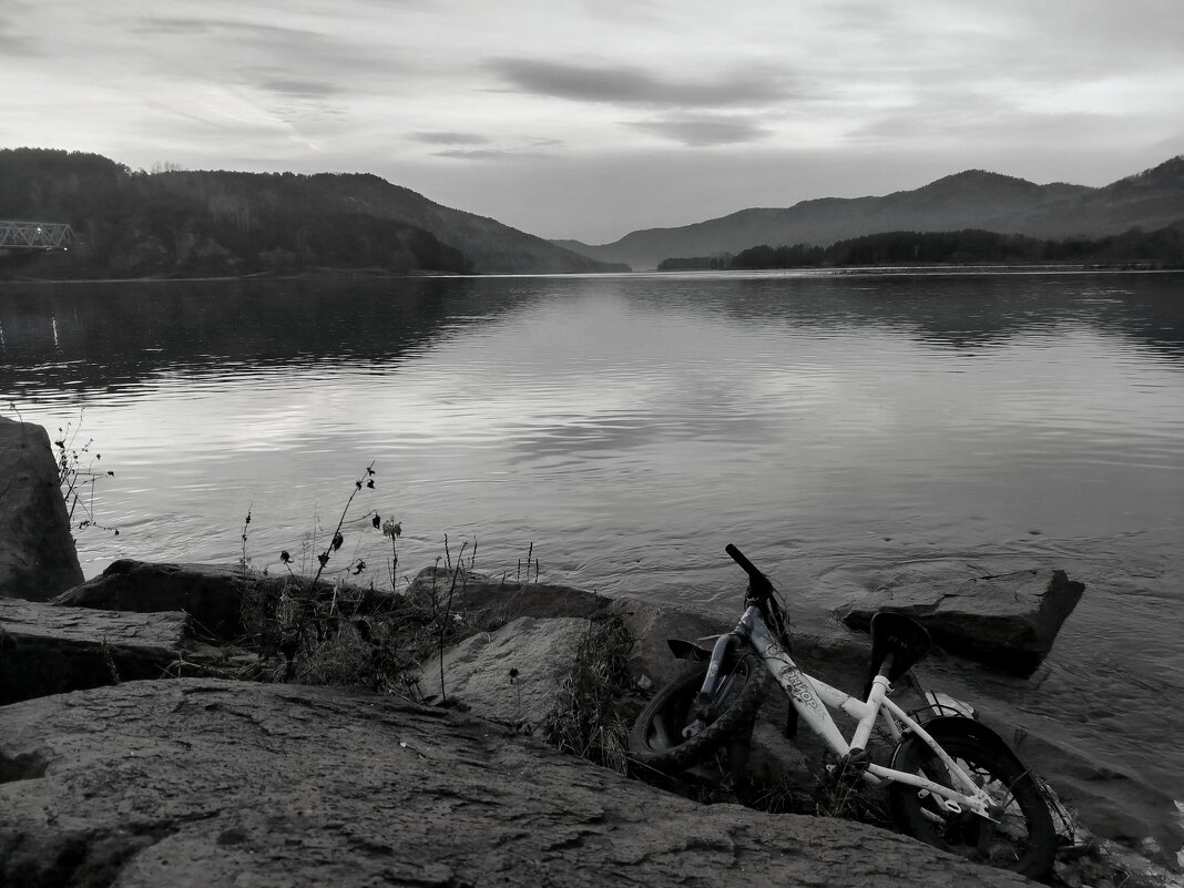 Брошенное детство. - Алексей Ильичёв