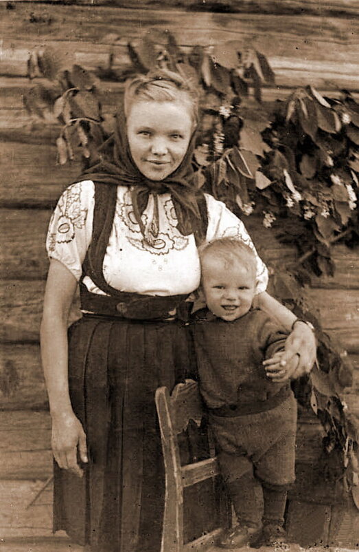 Малыш с мамой - Александр Чеботарь Малыш с мамой - Александр Чеботарь